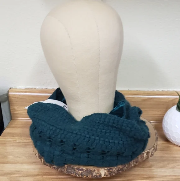 Infinity loop scarf - Picture 7 of 8